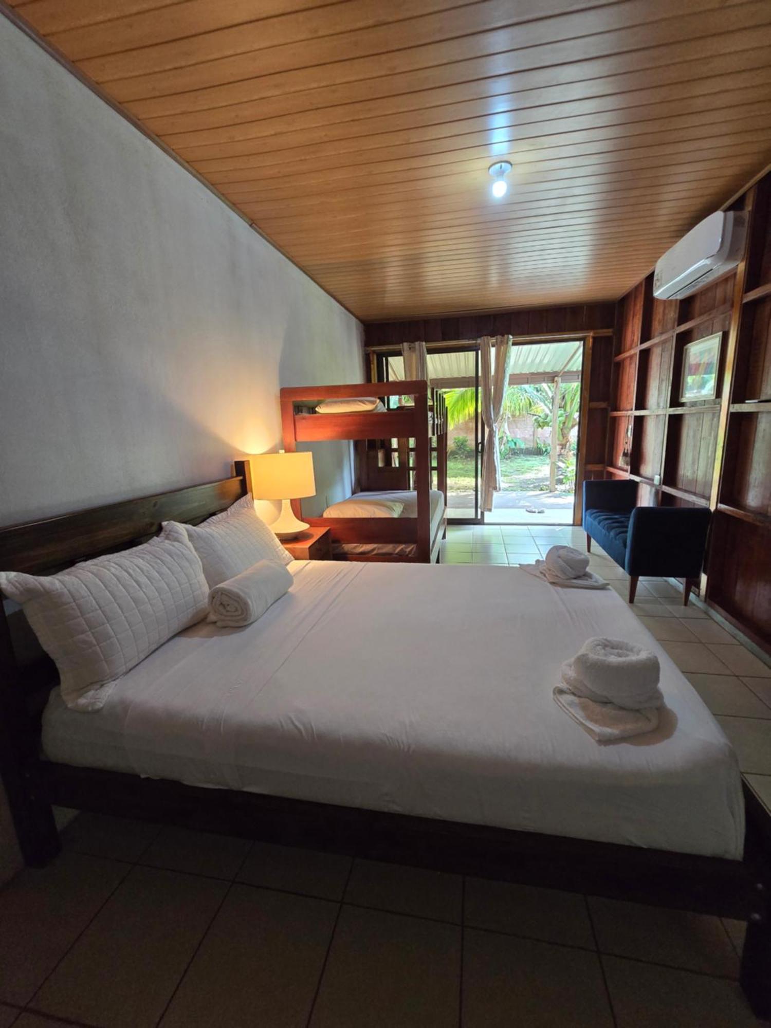 Tortuguero Hill Rooms Exterior foto