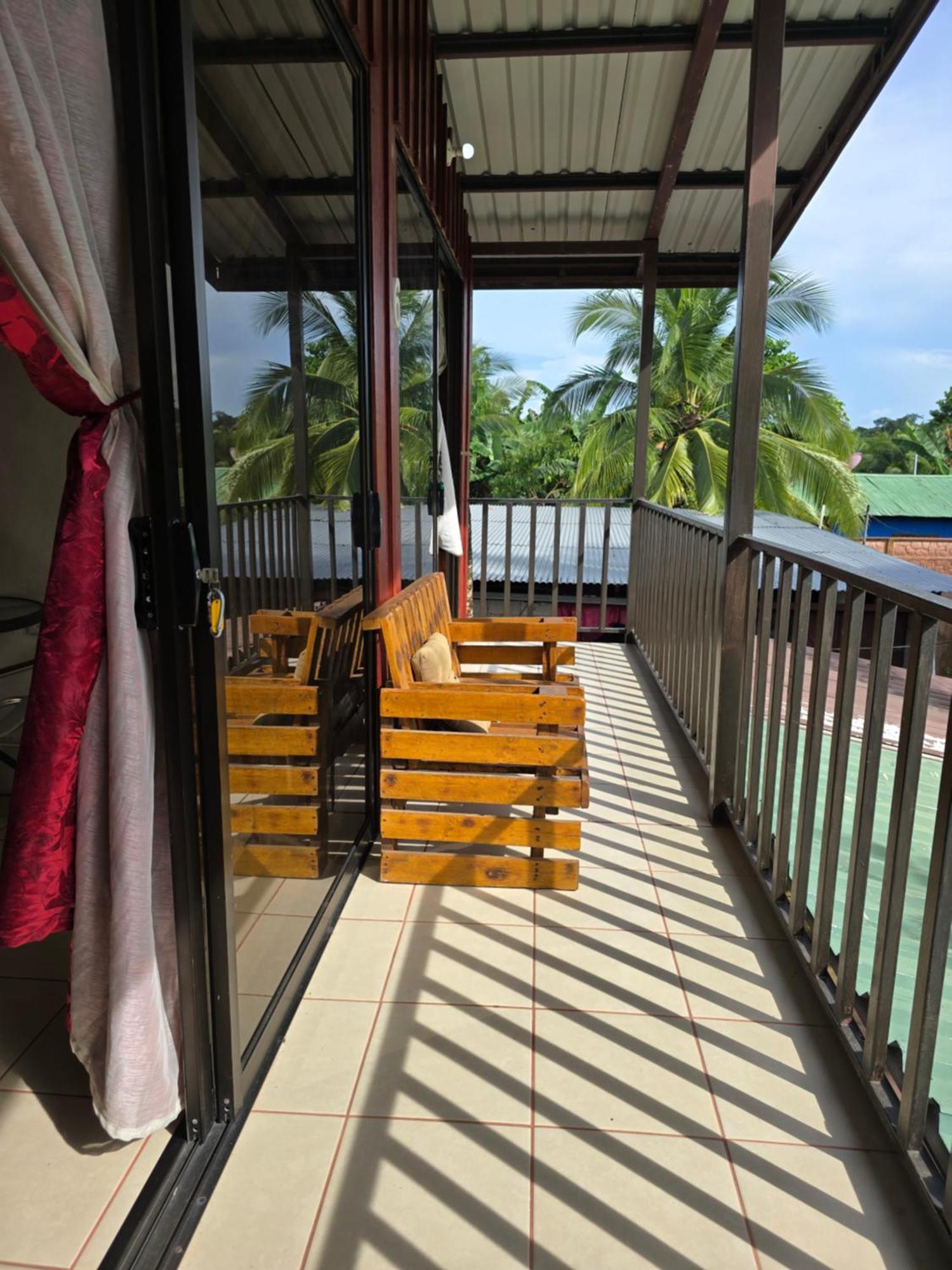 Tortuguero Hill Rooms Exterior foto